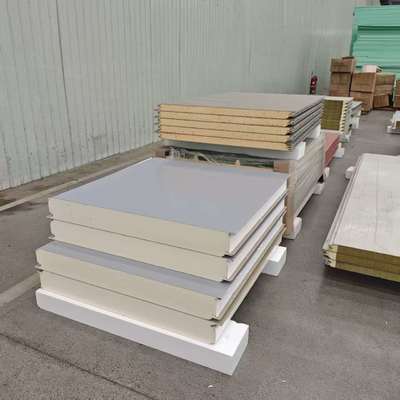 ποιότητας  PU Sandwich Panel with Airtightness/Watertightness, Thermal Insulation, and High Strength for Durable Construction εργοστάσιο