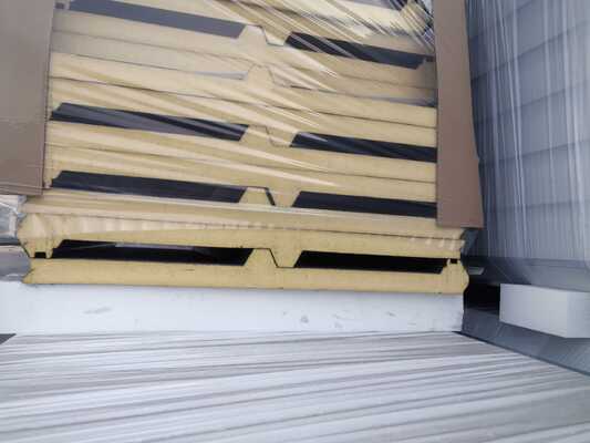 Ποιότητα  Fire Resistance Class B1 PIR Roof Panels with Customizable Length Up To 11960 Meters and Thermal Conductivity ≤0.02W/m·K εργοστάσιο